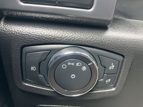 Used 2018 Ford Expedition Platinum AWD/4WD image 25