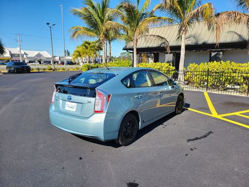 Used 2012 Toyota Prius Five image 6