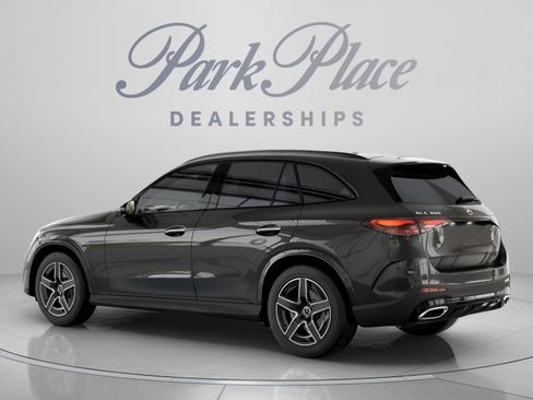 Used 2026 Mercedes-Benz GLC 300 4MATIC image 12