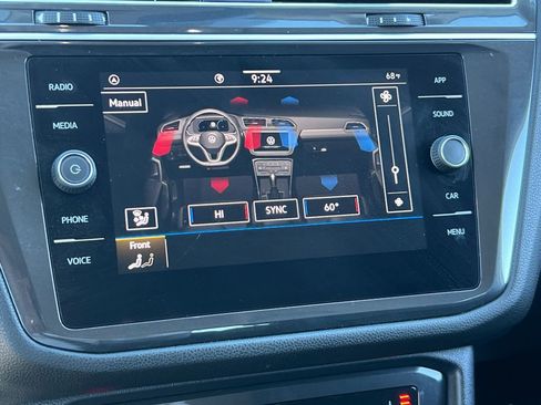 Certified 2024 Volkswagen Tiguan SE image 25