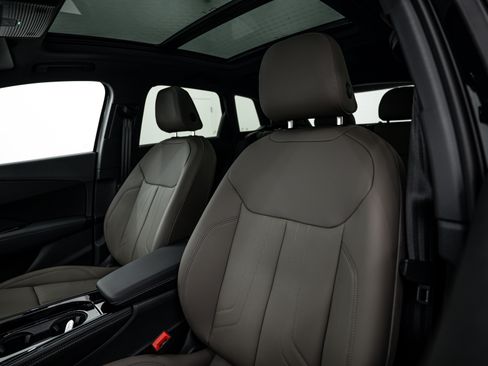 New 2026 Audi Q3 quattro 2.0T AWD/4WD image 15