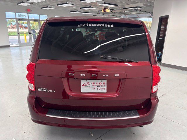 Used 2019 Dodge Grand Caravan SE w/ UConnect Hands-Free Group FWD image 7