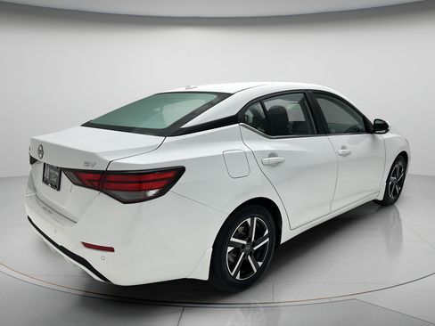 Used 2024 Nissan Sentra SV w/ All-Weather Package FWD image 5