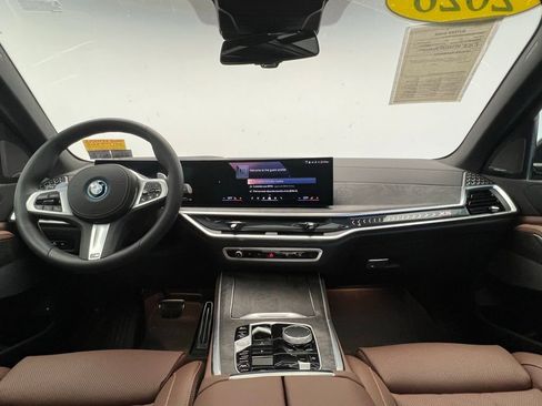 Certified 2026 BMW X5 xDrive50e w/ M Sport Package AWD/4WD image 10