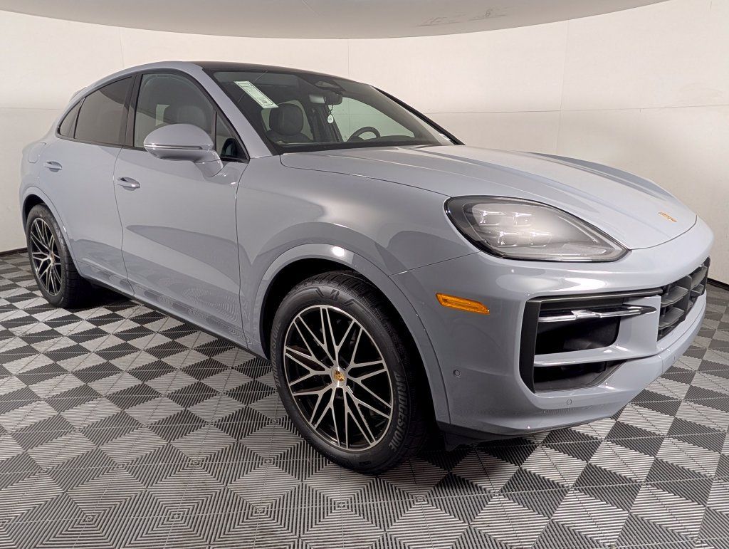 New 2026 Porsche Cayenne Coupe AWD/4WD image 9