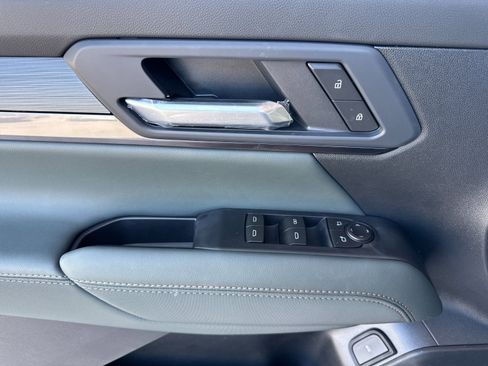 New 2026 GMC Terrain AT4 AWD/4WD image 11