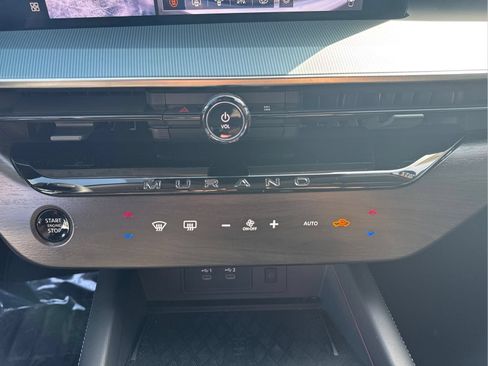 Certified 2025 Nissan Murano SL AWD/4WD image 26