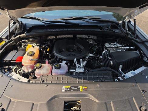 Used 2023 Jeep Grand Cherokee 4WD 4xe image 35