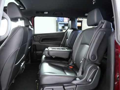 Used 2025 Honda Odyssey Sport-L image 14