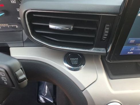 Used 2024 Ford Explorer XLT w/ Equipment Group 202A RWD image 25