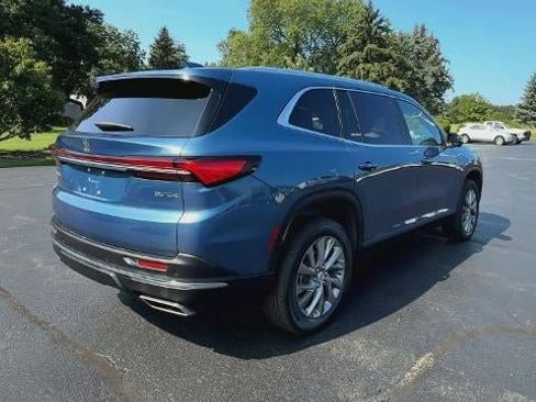 Certified 2026 Buick Enclave Preferred AWD/4WD image 8