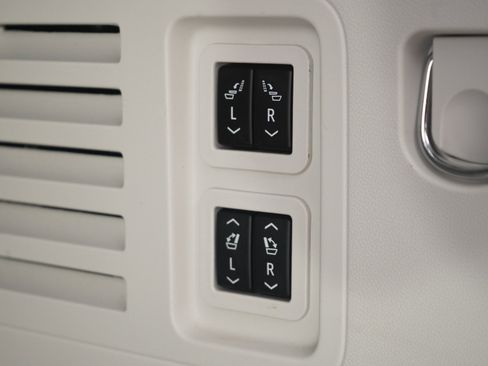 Used 2024 GMC Acadia Denali w/ Super Cruise Package image 20