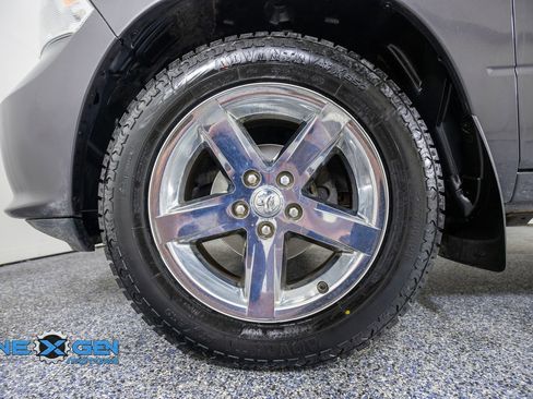 Used 2018 RAM 1500 Express w/ Express Value Package AWD/4WD image 45