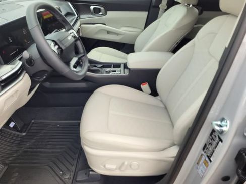 New 2026 Kia Sorento S FWD image 9