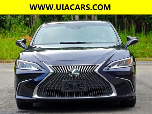 Used 2019 Lexus ES 350 image 4