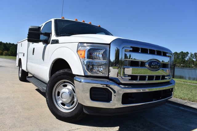 Used 2016 Ford F250 XL w/ Power Equipment Group RWD image 1