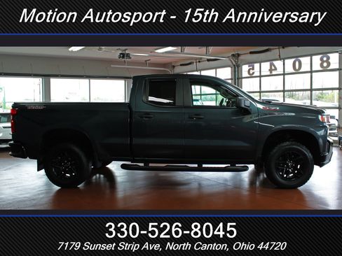 Used 2019 Chevrolet Silverado 1500 Custom Trail Boss w/ Custom Convenience Package AWD/4WD image 11