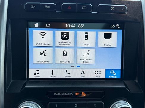 Used 2018 Ford F150 Platinum w/ Equipment Group 701A Luxury AWD/4WD image 19
