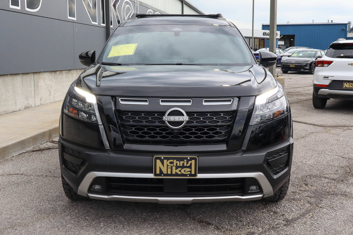 Used 2025 Nissan Pathfinder Rock Creek AWD/4WD image 2