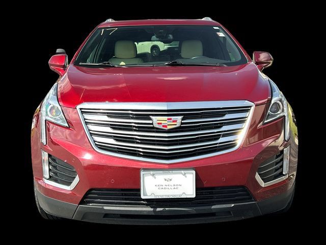 Used 2017 Cadillac XT5 Luxury w/ Driver Awareness Package FWD image 2