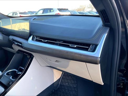 Used 2025 BMW X1 xDrive28i w/ Convenience Package image 17