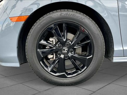 Used 2023 Honda Odyssey Sport image 10