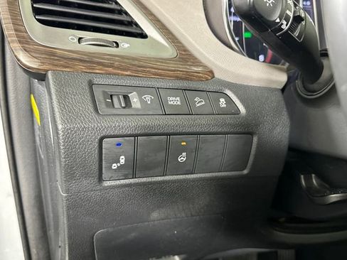 Used 2017 Hyundai Santa Fe Sport image 19