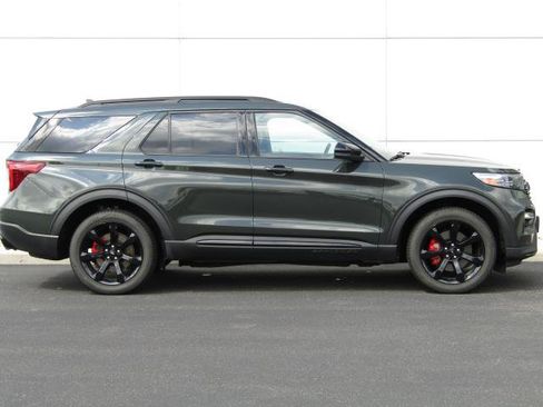 Used 2024 Ford Explorer ST w/ Equipment Group 401A AWD/4WD image 6