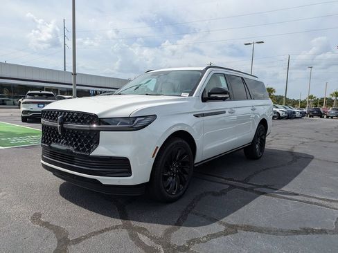 New 2027 Lincoln Navigator L Reserve w/ Jet Appearance Package AWD/4WD image 8