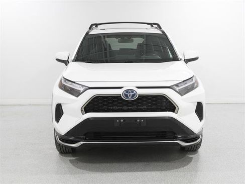 Used 2023 Toyota RAV4 SE image 2