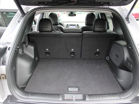 Used 2022 Jeep Cherokee Latitude Lux w/ Sun & Sound Group image 16