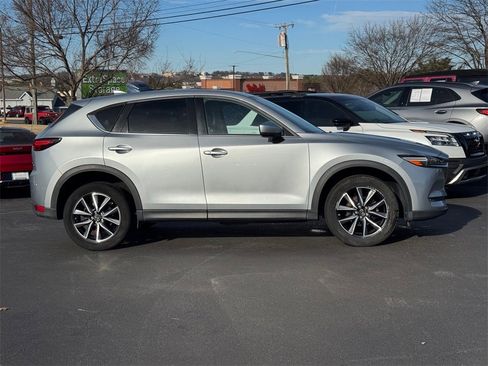 Used 2018 MAZDA CX-5 Grand Touring image 2