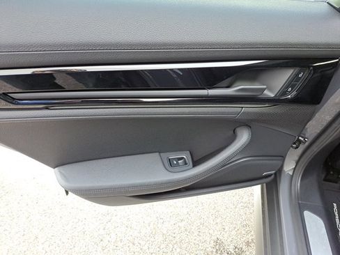 Used 2025 Porsche Panamera 4 image 20