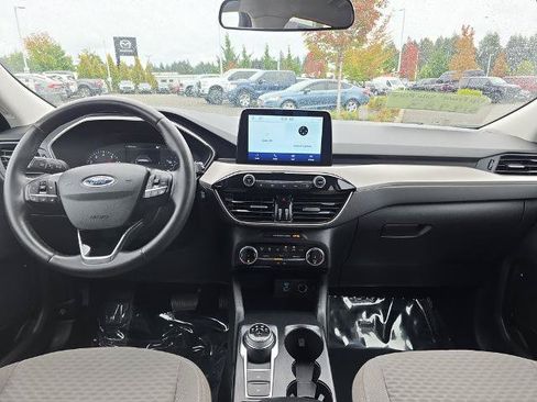 Certified 2022 Ford Escape SE w/ SE Sport Appearance Package FWD image 6