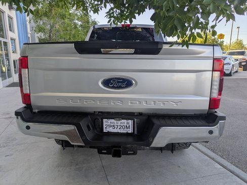 Used 2019 Ford F350 Lariat AWD/4WD image 4