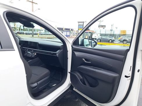 New 2026 Hyundai Santa Cruz SE AWD/4WD image 17