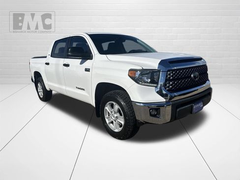 Used 2020 Toyota Tundra SR5 w/ SR5 Upgrade Package AWD/4WD image 2