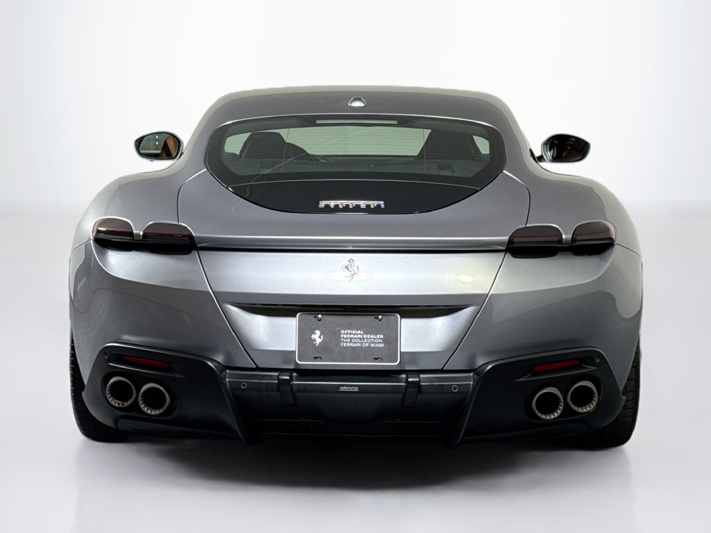 Certified 2022 Ferrari Roma RWD image 8
