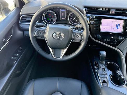 Used 2020 Toyota Camry SE image 14