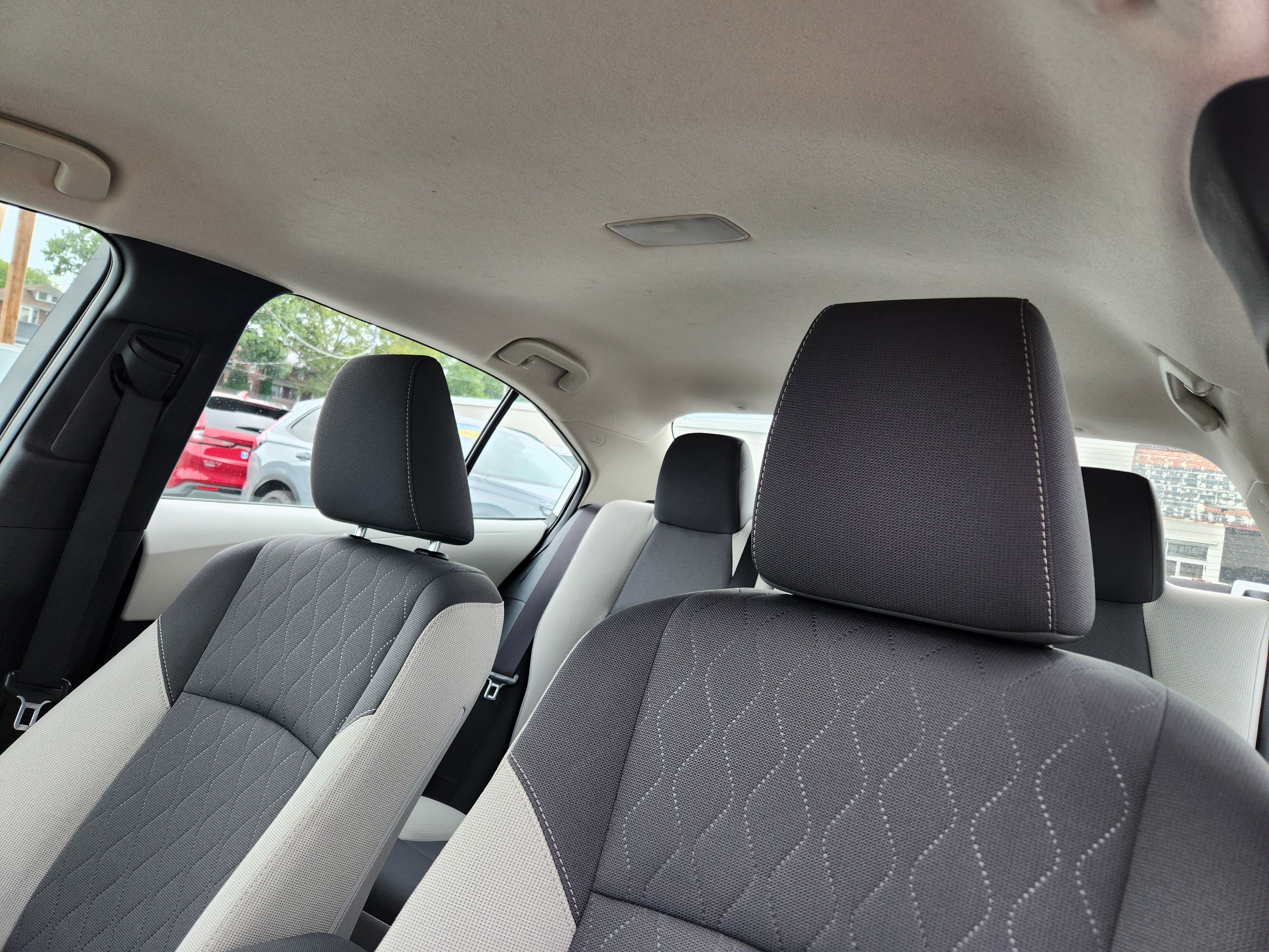 Used 2025 Toyota Corolla LE FWD image 11