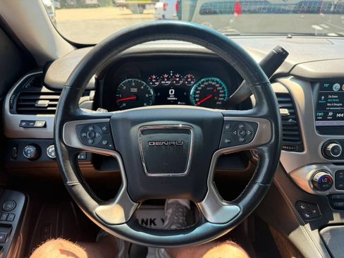 Used 2018 GMC Yukon Denali AWD/4WD image 40