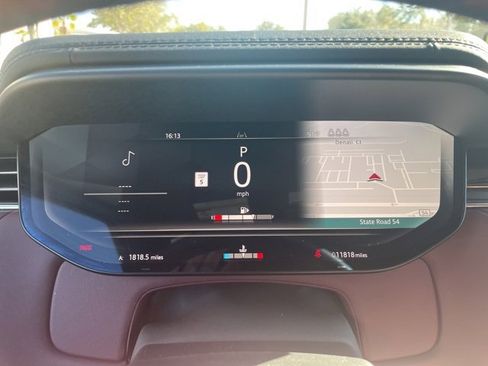 Used 2024 Land Rover Range Rover Sport Dynamic SE image 8