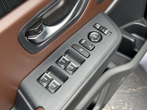 Used 2023 Honda Pilot Elite image 12