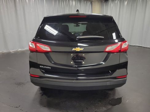 Used 2019 Chevrolet Equinox LS w/ LS Convenience Package image 8