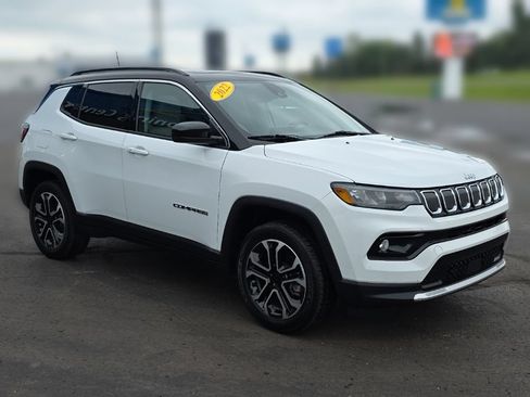 Used 2022 Jeep Compass Limited w/ Sun and Sound Group AWD/4WD image 4