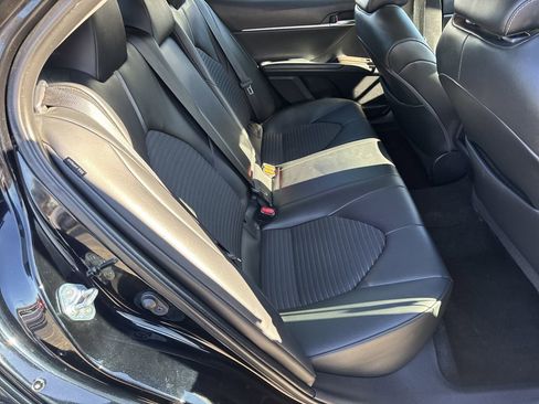 Used 2022 Toyota Camry SE image 15