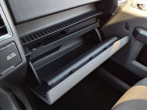 Used 2016 Ford F150 XLT w/ Equipment Group 302A Luxury image 21