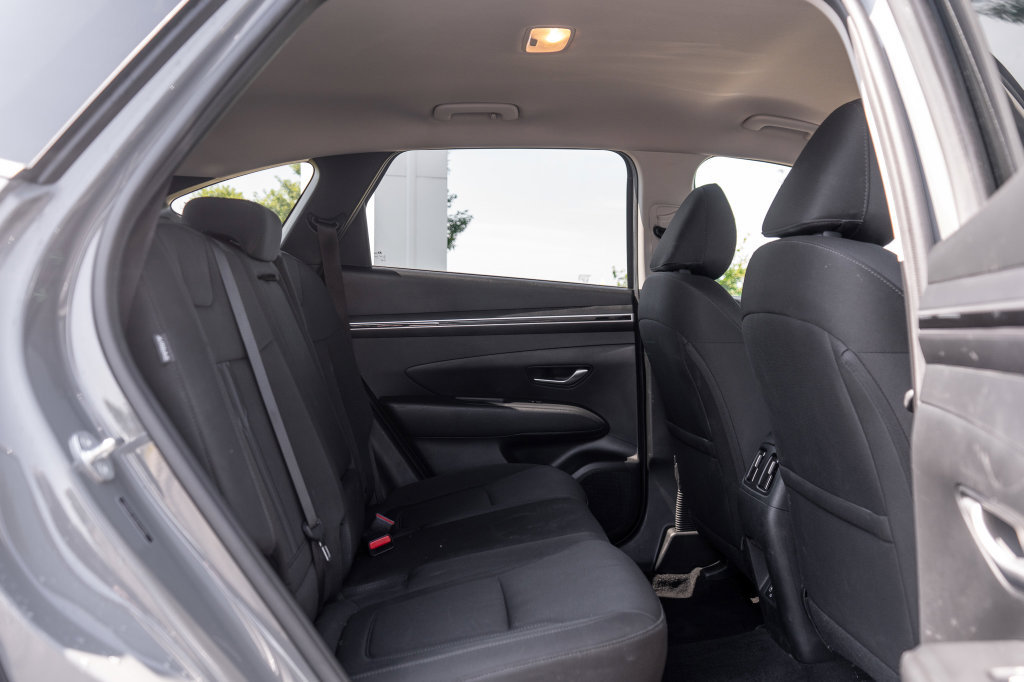 Used 2024 Hyundai Tucson SEL AWD/4WD image 14