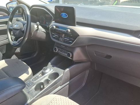 Used 2022 Ford Escape SE w/ SE Sport Appearance Package FWD image 12
