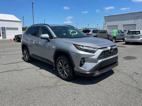 Used 2025 Toyota RAV4 Limited w/ Advanced Technology Package AWD/4WD image 7